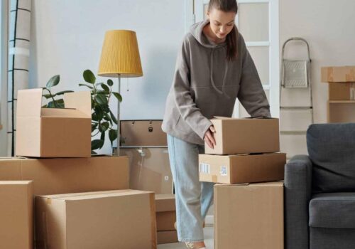 Benefits Of Hiring Lansing Moving Services