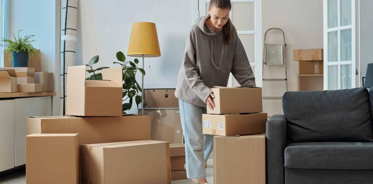 Benefits Of Hiring Lansing Moving Services