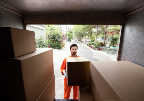 Save Time and Money with Efficient Moving Truck Services Now